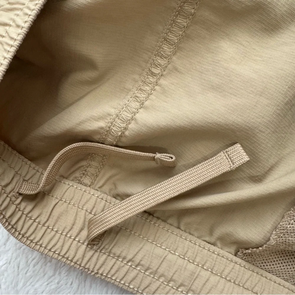 The North Face Shorts Men’s 2XL XXL Pull‎ On Adventure Khaki Stone Active Hiking